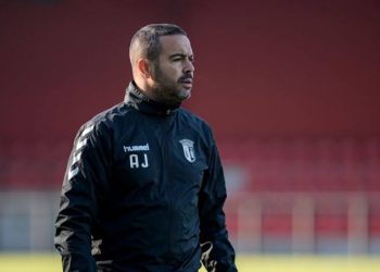 Técnicos portugueses e argentinos podem ser novos alvos do Vasco; confira nomes