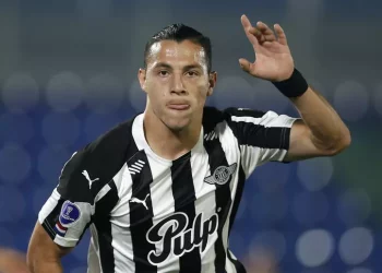 Apesar de bons números com Ramón Díaz, Sebastián Ferreira ainda não marcou em 2023