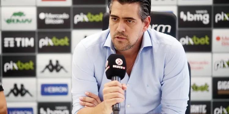 Afinal, até quando o Vasco pode contratar e inscrever reforços para o Brasileirão? Confira