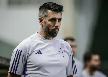 Pezzolano fica distante do Vasco; saiba o motivo