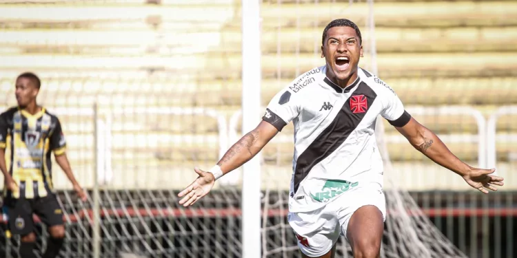 Atacante da base deve ganhar chances no Vasco; conheça