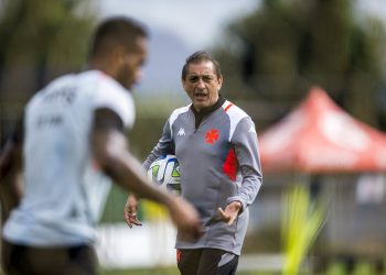 Ramón Díaz é apresentado como técnico do Vasco: “Vamos conseguir”