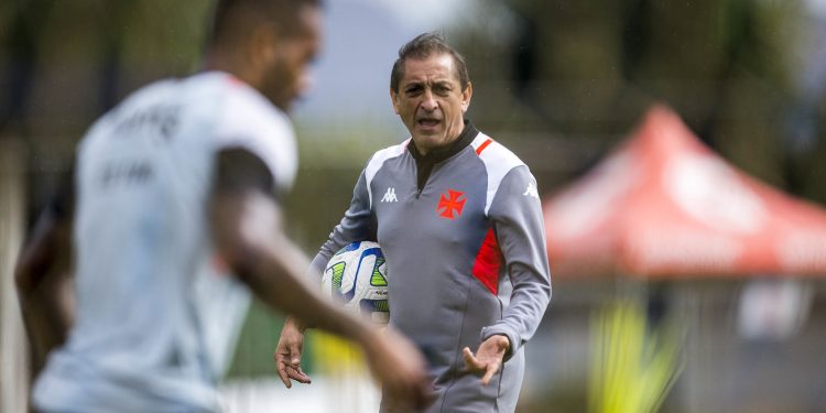 Ramón Díaz é apresentado como técnico do Vasco: “Vamos conseguir”