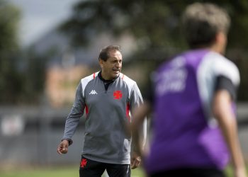 Ramón Díaz promete reforços no Vasco e abre o jogo sobre Lanzini