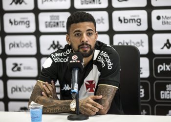 Paulinho recebe regularização na CBF e já pode estrear pelo Vasco