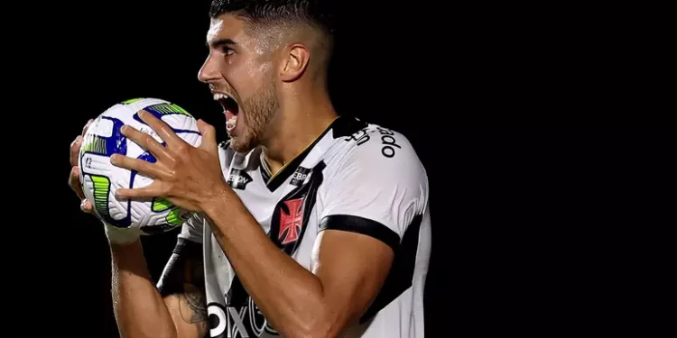 Pedro Raul: Negociação envolvendo Vasco e Toluca se arrasta