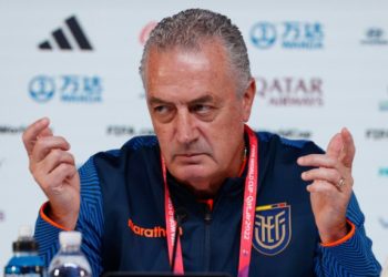 Conheça Gustavo Alfaro, possível novo técnico do Vasco