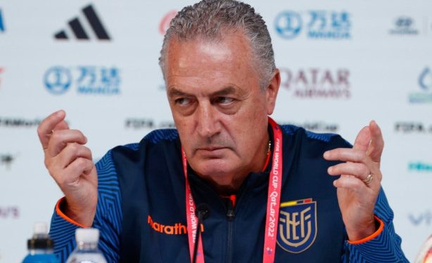 Conheça Gustavo Alfaro, possível novo técnico do Vasco