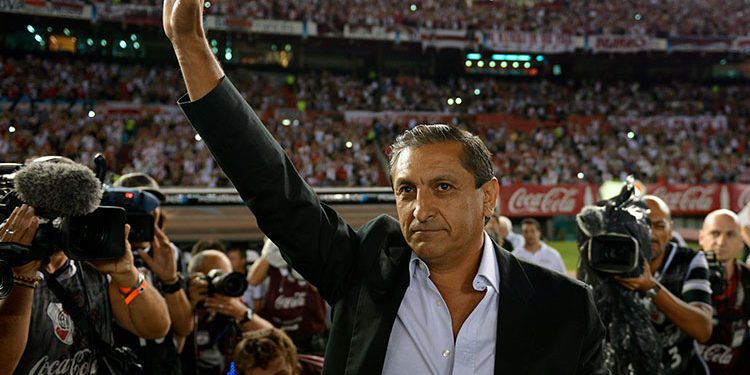 Conheça Ramón Díaz, novo técnico do Vasco