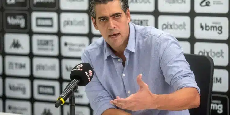 Crise aumenta e Vasco quer novo técnico