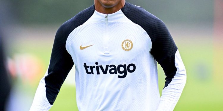 Ex-Vasco, Andrey Santos deve ser emprestado a clube português