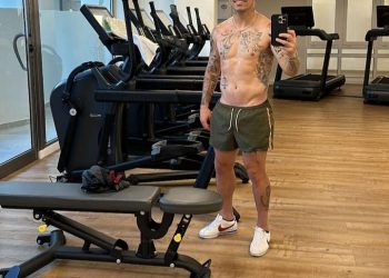 Gary Medel mantém forma física antes de ser apresentado no Vasco