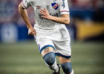 Imprensa estrangeira vaza possível contratação do Vasco