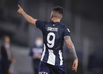 Vasco briga com clube brasileiro por artilheiro