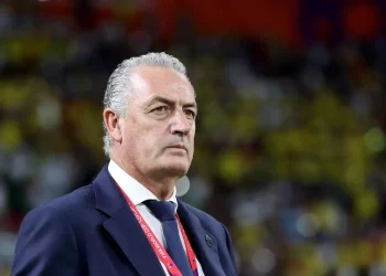 Negociando com o Vasco, Gustavo Alfaro tem bons números pelo Boca Juniors; confira