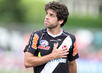 Vasco tem interesse em Juninho Pernambucano