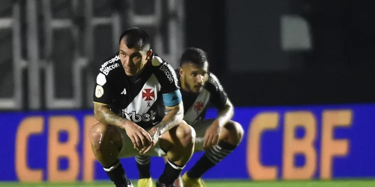 Clubes que mais lideraram o Brasileirão desde a adoção dos pontos corridos; desempenho do Vasco é péssimo
