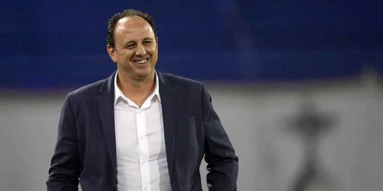 Rogério Ceni se anima para trabalhar no Vasco