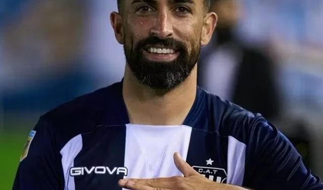 Talleres recusa primeira proposta do Vasco por Michael Santos