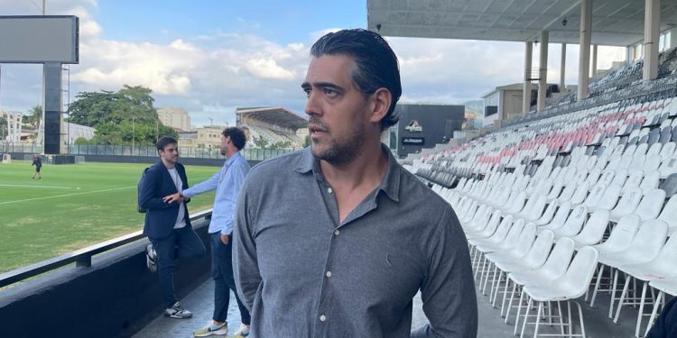 Vasco acerta com camisa 10, mas depende da liberação do clube detentor do passe, diz jornalista