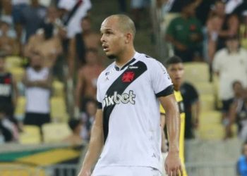 Vasco está muito próximo de liberar volante para clube brasileiro