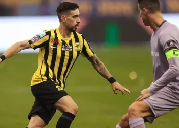 Meia desejado pela torcida revela proposta do Vasco