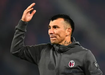 Gary Medel pode estrear no Vasco antes do previsto; entenda