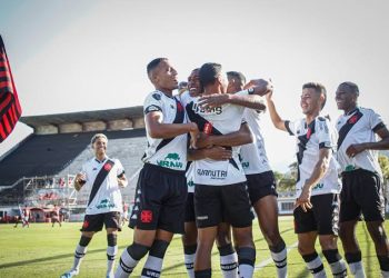Vídeo: “Só assim para vencer a gente” Jogador do Vasco sub-20 pede para Flamengo descer Gabriel e Bruno Henrique