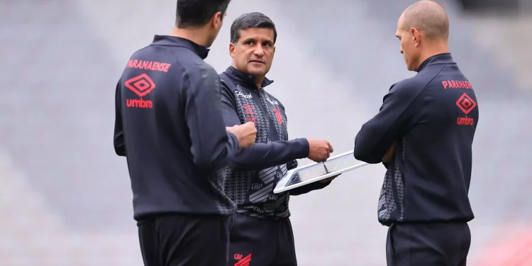 Athletico-PR tem grande baixa para enfrentar o Vasco