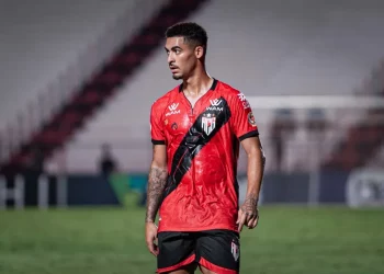 Lateral da Série B está muito perto de fechar com o Vasco
