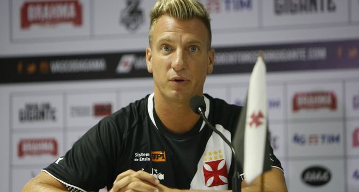Maxi López pode entrar na jogada para convencer Vietto a jogar no Vasco