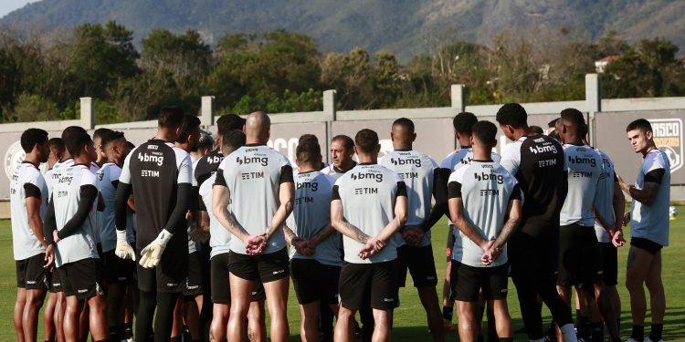 Vasco é o 4º maior investidor em contratações de 2023