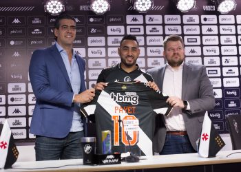 Como está o processo de regularização de Payet no Vasco? Entenda