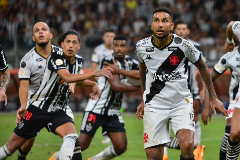 Ele jogou no Atlético-MG, ganhou o Campeonato Brasileiro, e agora pode  chegar no Vasco