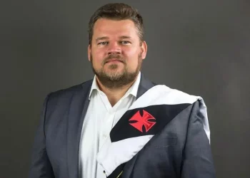 Vasco trabalha para quitar dívidas no segundo semestre