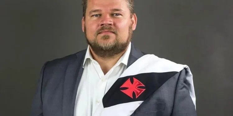 Vasco trabalha para quitar dívidas no segundo semestre