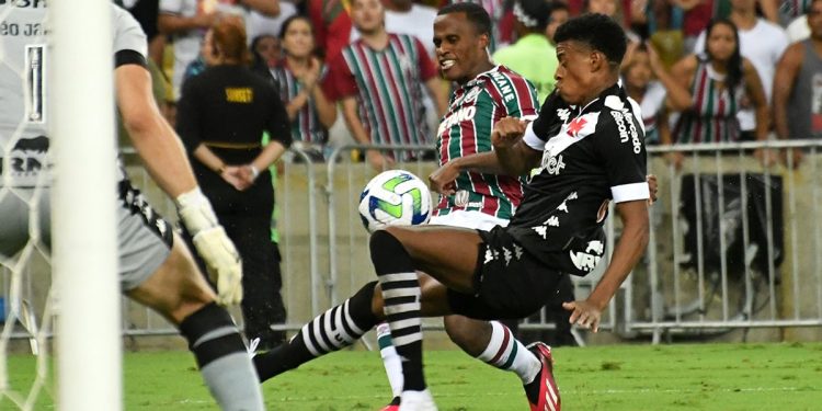 Vasco tem interesse em mandar clássico contra o Fluminense no Maracanã