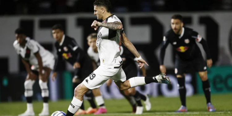 Números de Vegetti em seus 2 jogos pelo Vasco