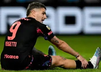 Reforços e saídas: Veja como foi a janela do Vasco