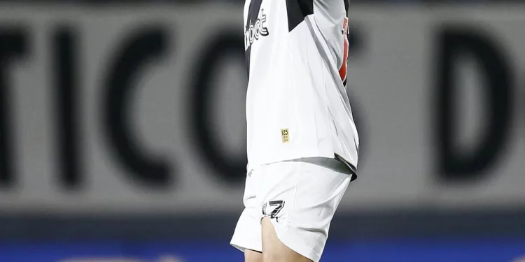 Vasco volta a pontuar em duas rodadas consecutivas após três meses