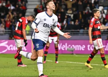 Vasco mantém contato com Luciano Vietto e não desiste de negócio