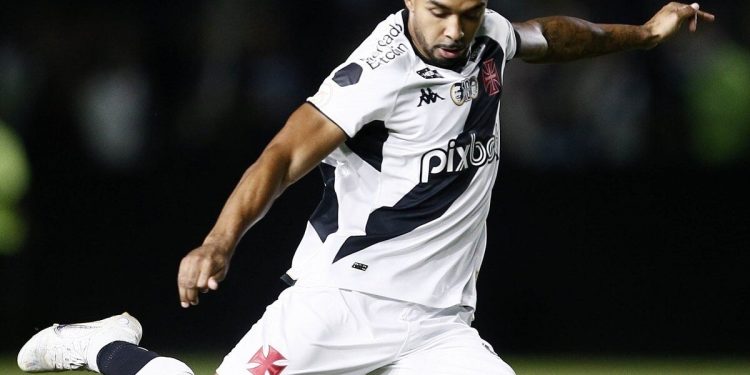 Paulo Henrique gosta de proposta recebida para sair do Vasco