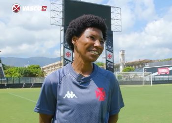 Pretinha, ex-Vasco, será homenageada na Calçada da Fama do Maracanã