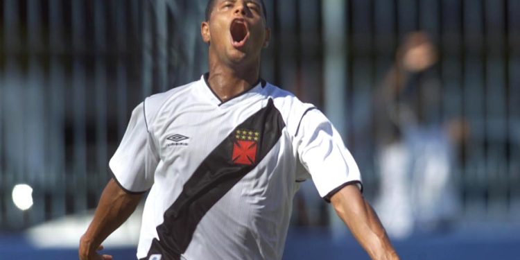 Você lembra? Confira como foi o acerto de Marcelinho Carioca com o Vasco