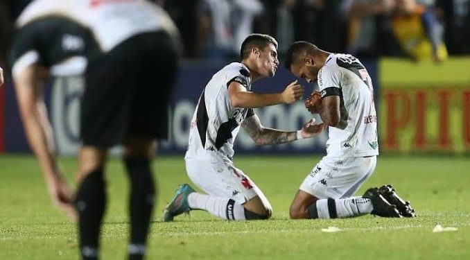 Chegou com peso de “ídolo” e está perto de sair do Vasco