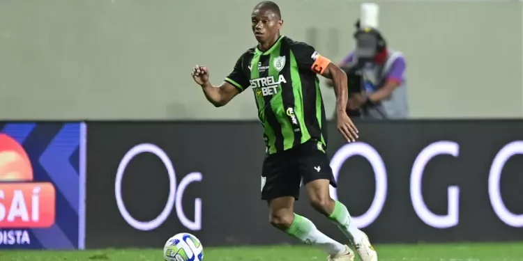 Jogador do América-MG dá declaração vergonhosa sobre o Vasco