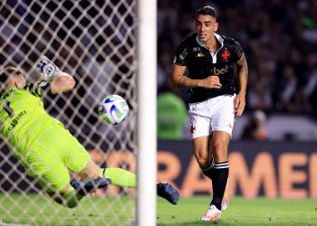 Vasco: Jogador surpreende e publica carta fazendo pedido especial