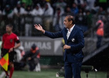 Ramón Díaz está animado no Vasco e pretende continuar em 2024