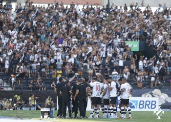 Torcida do Vasco pode bater recordo do Botafogo no Nilton Santos