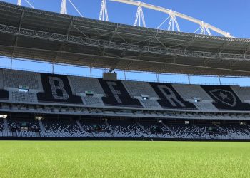 Vasco quer treinar no Engenhão antes de clássico contra o Fluminense